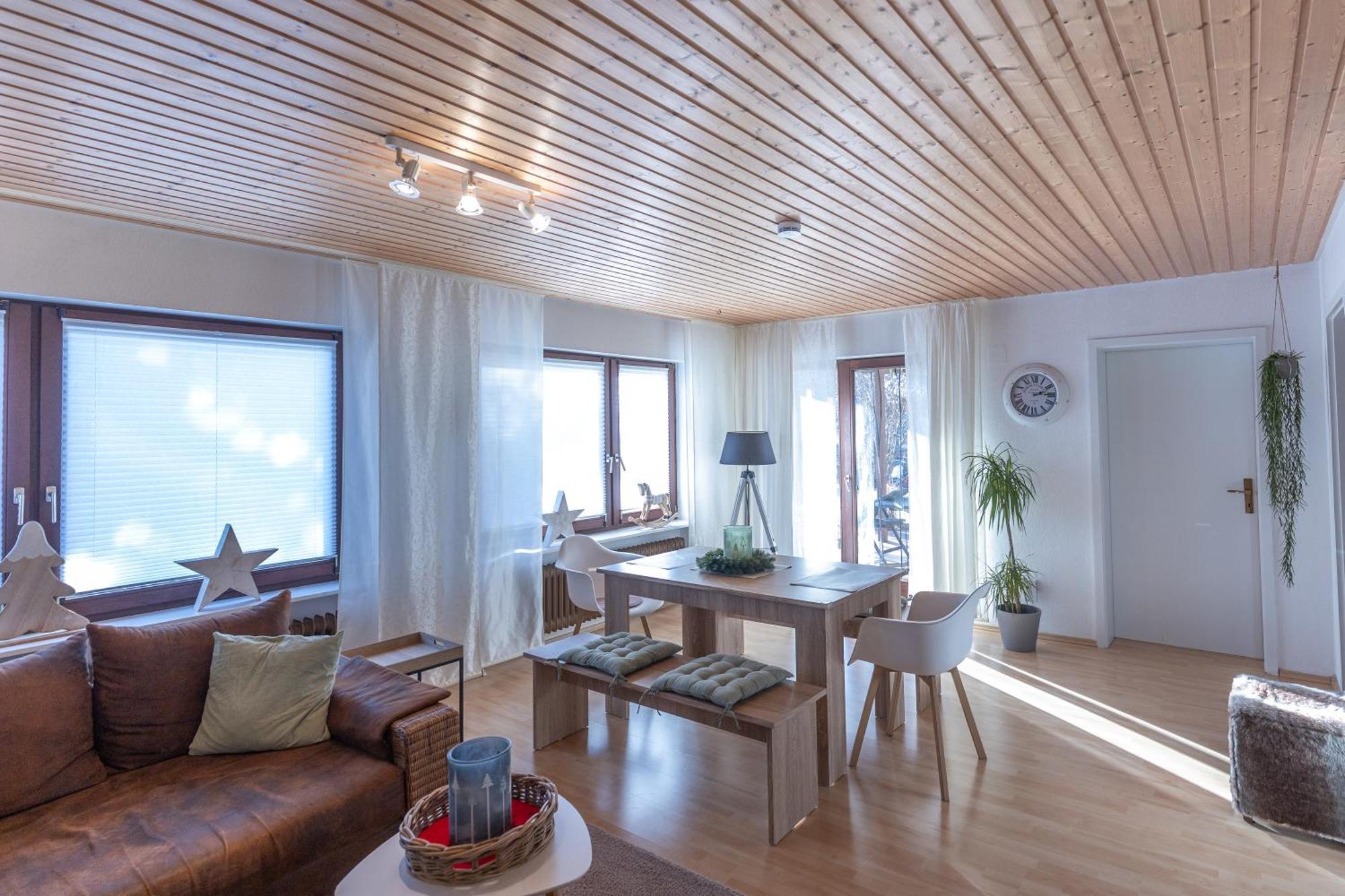 דירות Althutte Elw, Sep. Eingang, Ueberdachte Terrasse, Naehe Backnang מראה חיצוני תמונה